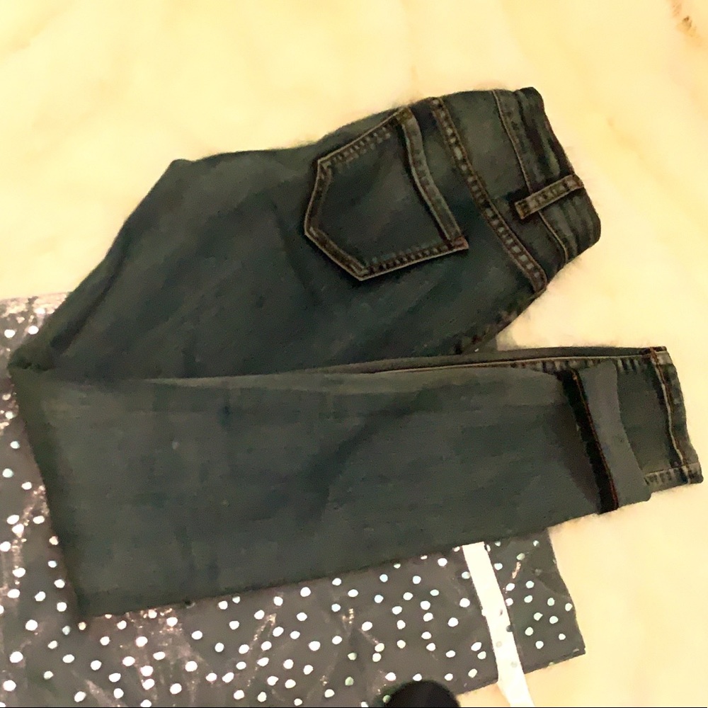 MIND-CODE Medium Wash Skinny Jean